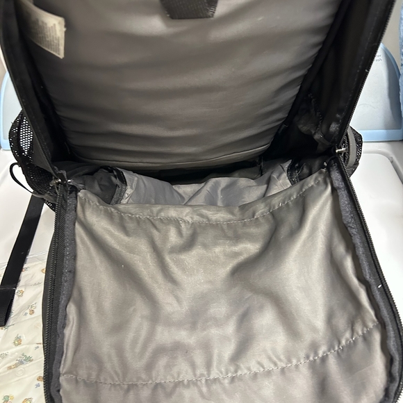 The North Face Jester Black Backpack - Picture 8 of 17